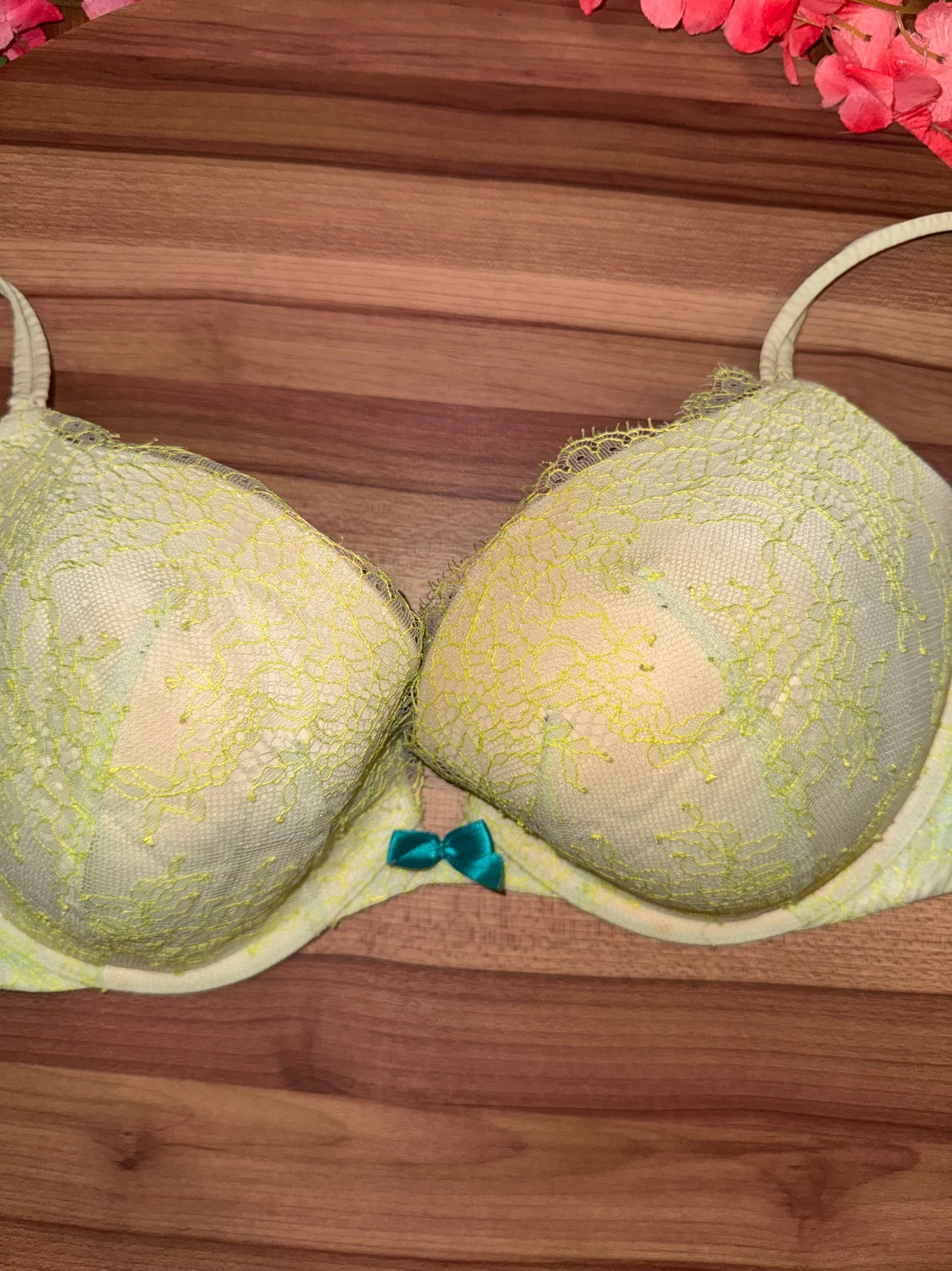 34DD VS FANCY