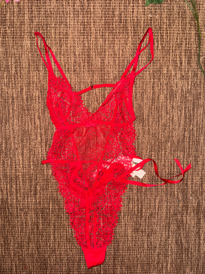 VS TAGGED LINGERIE small