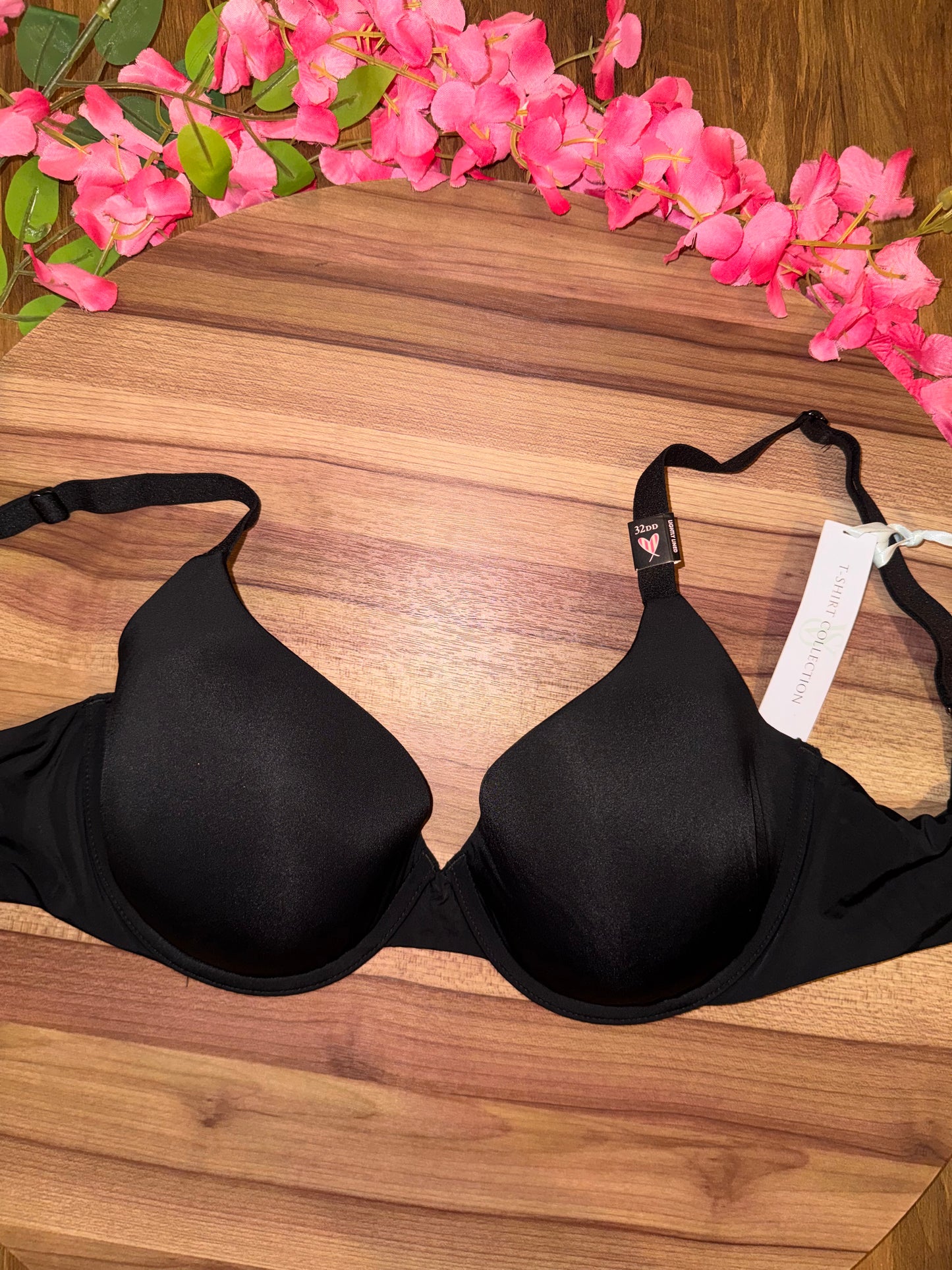 VS TAGGED 32DD