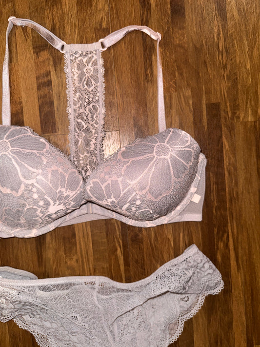 Victoria secret 34C
