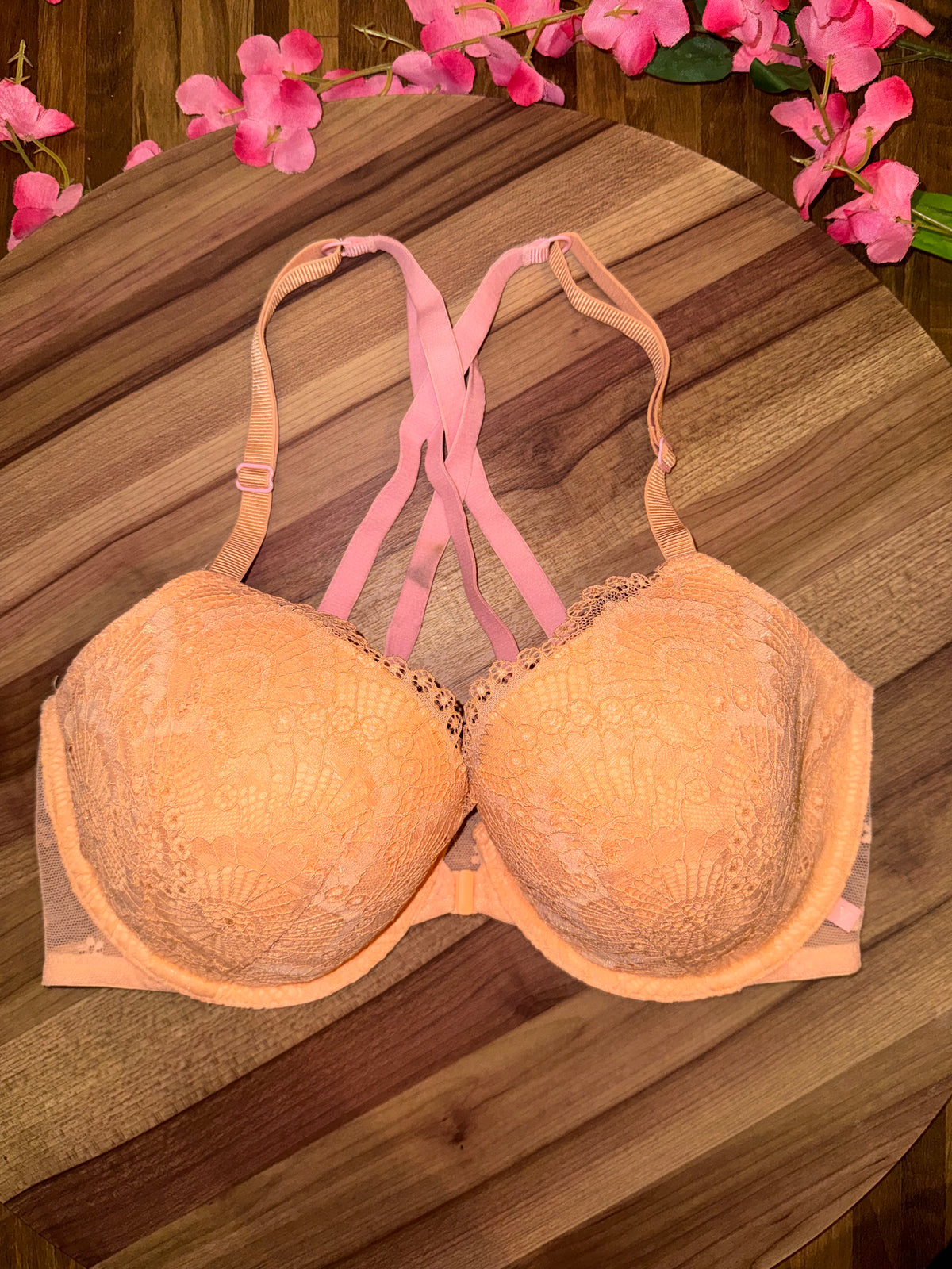 VS 34DD