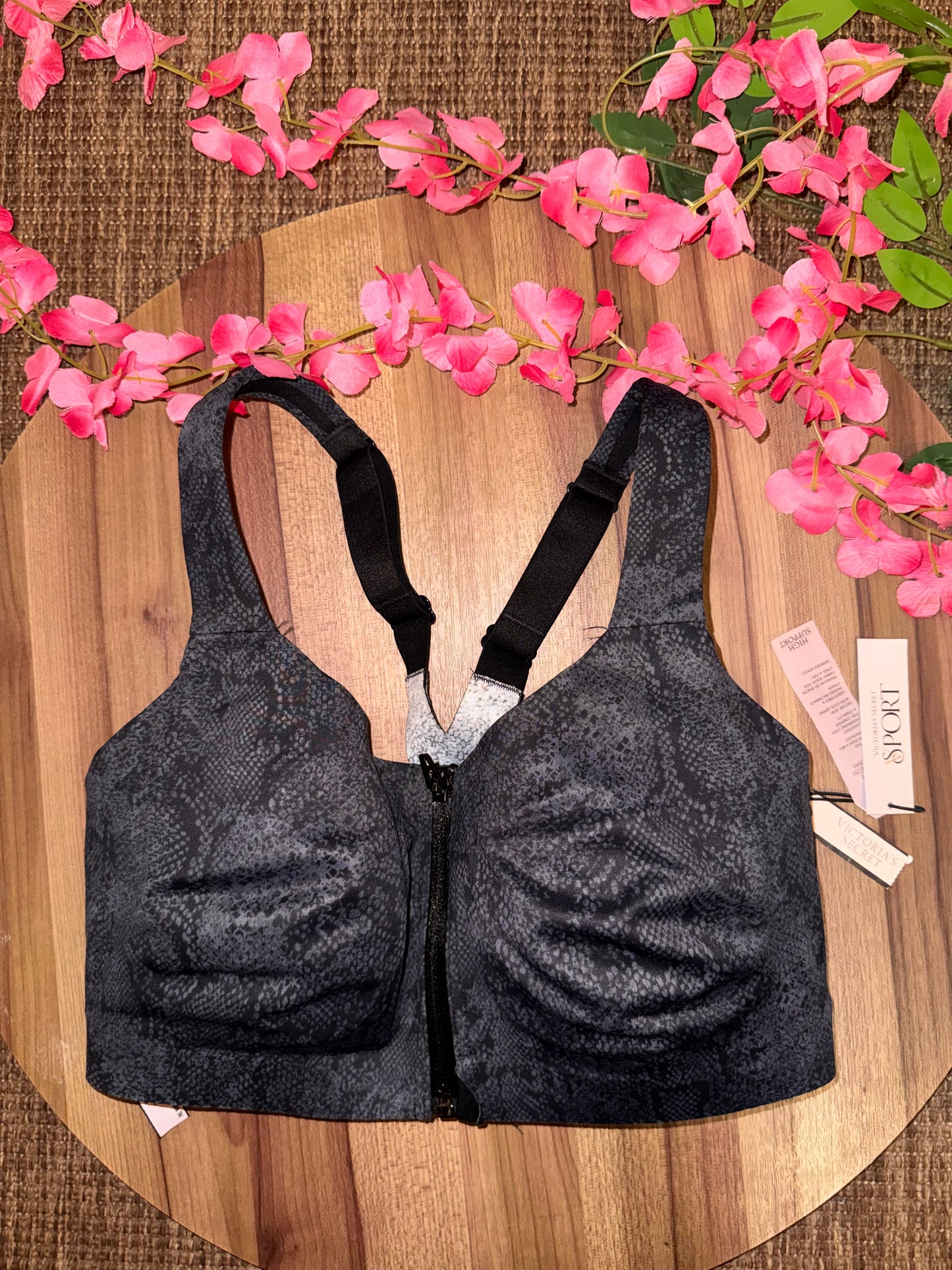 Vs tagged sports bra 32ddd