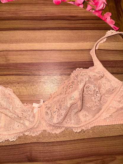 VS LACED WIRELESS 34DD