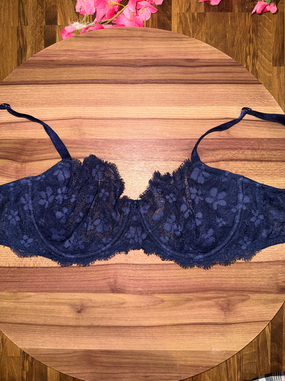VS underlined bra 36d