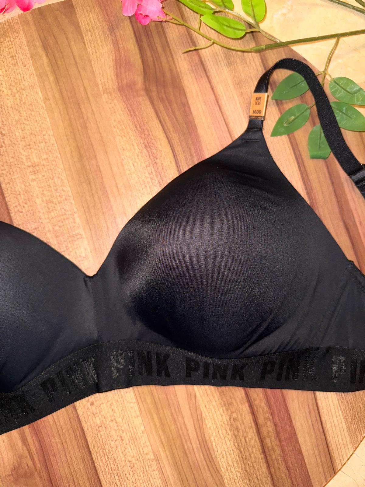 Wireless tagged bra 36dd