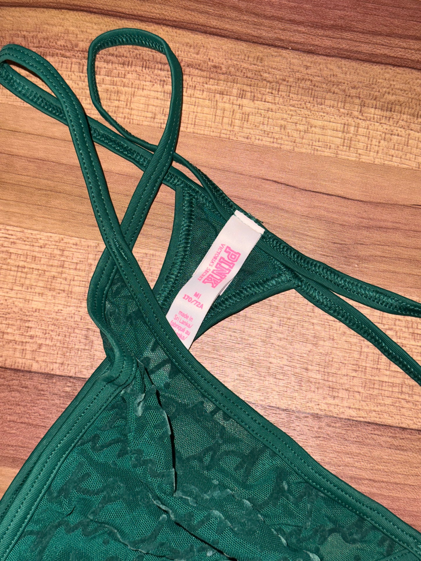 Vs thong medium