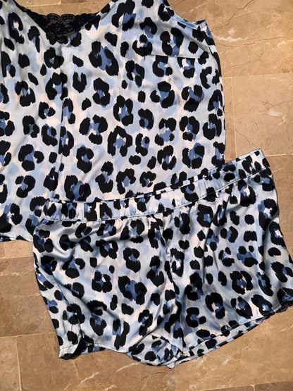2 pc silk set medium