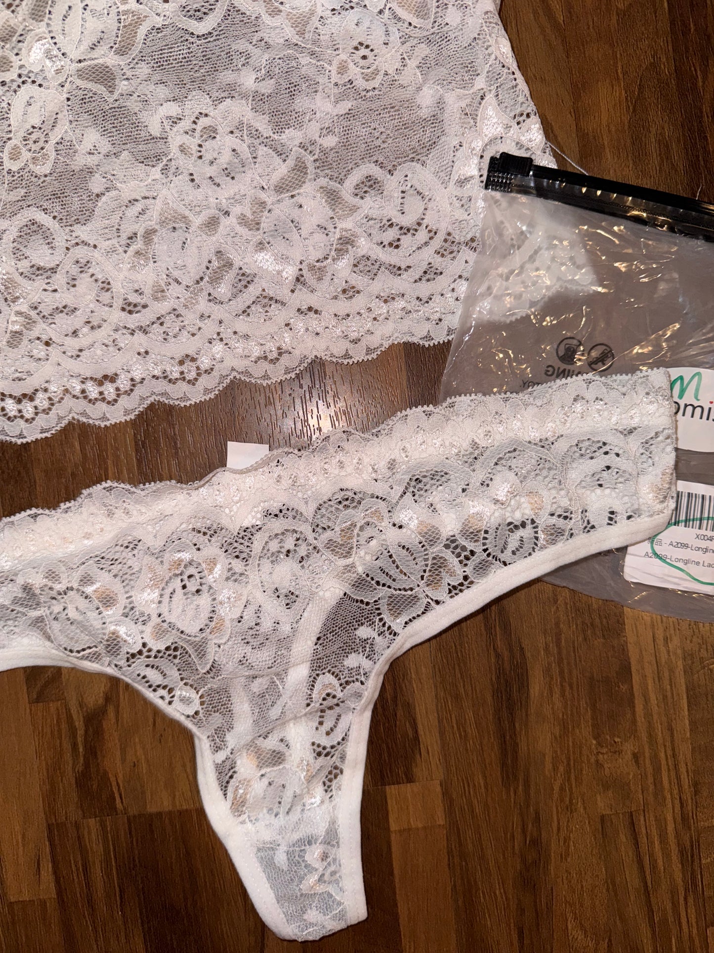 White lingerie set medium