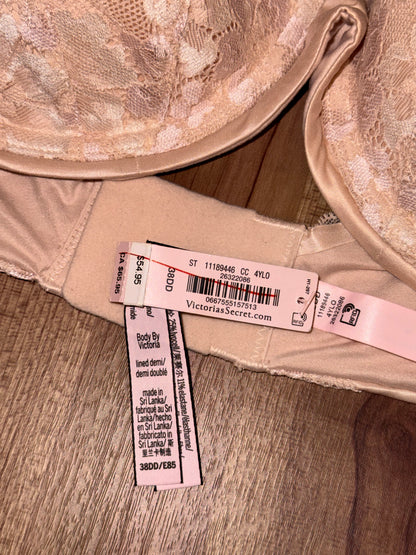 VS 38DD tagged