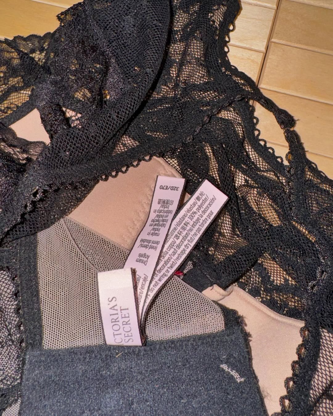 VS 32D