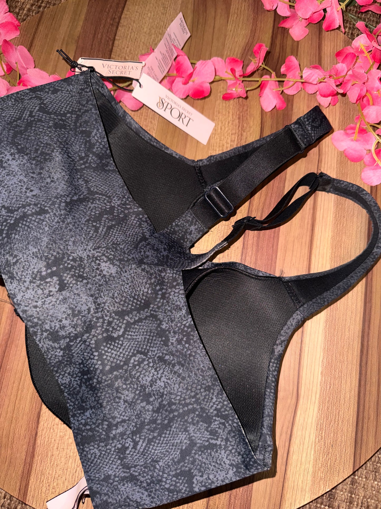 Vs tagged sports bra 32ddd