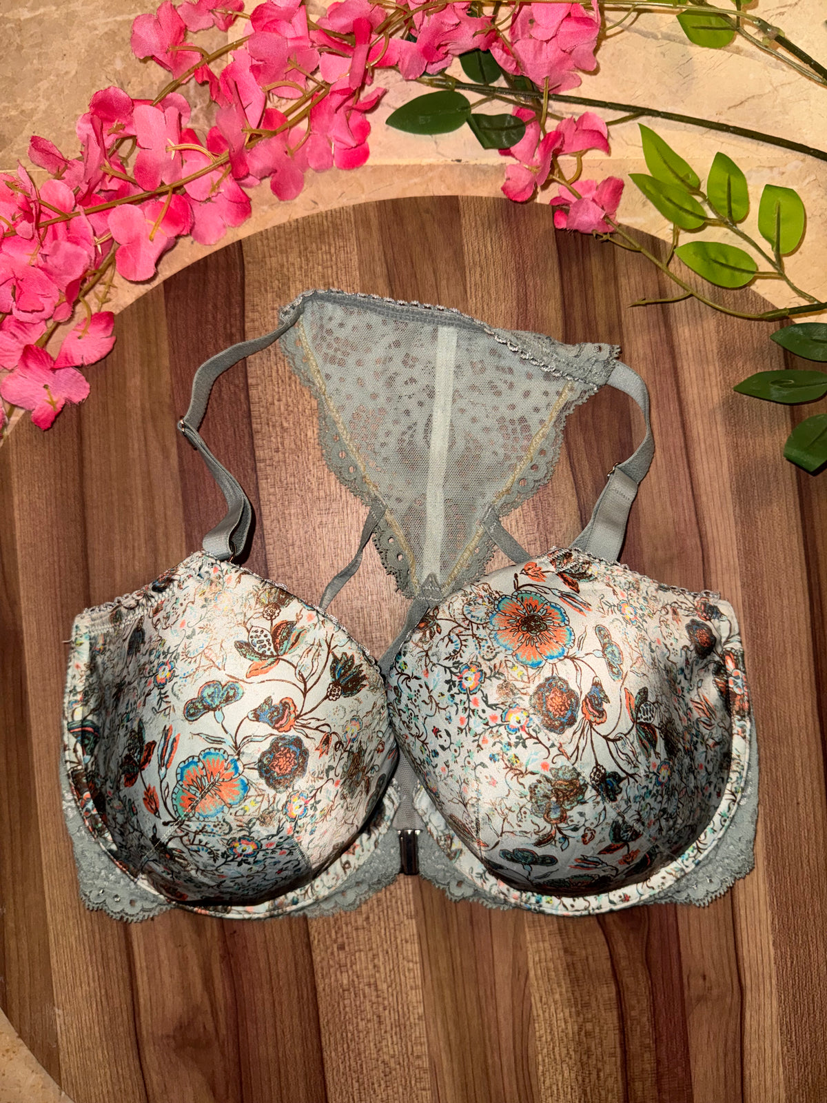 VS 34DDD