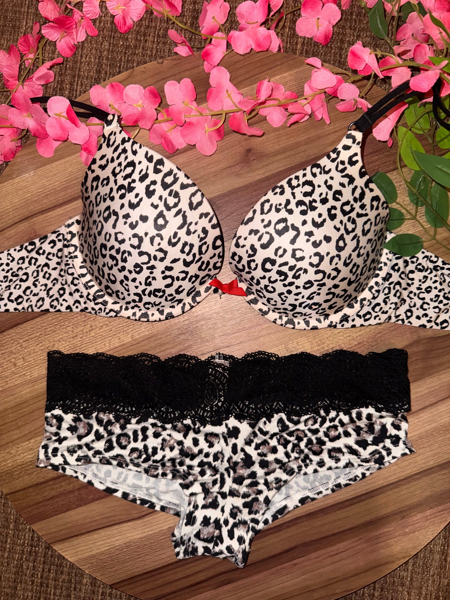 VS 32D