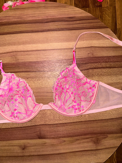VS unlined bra 32D