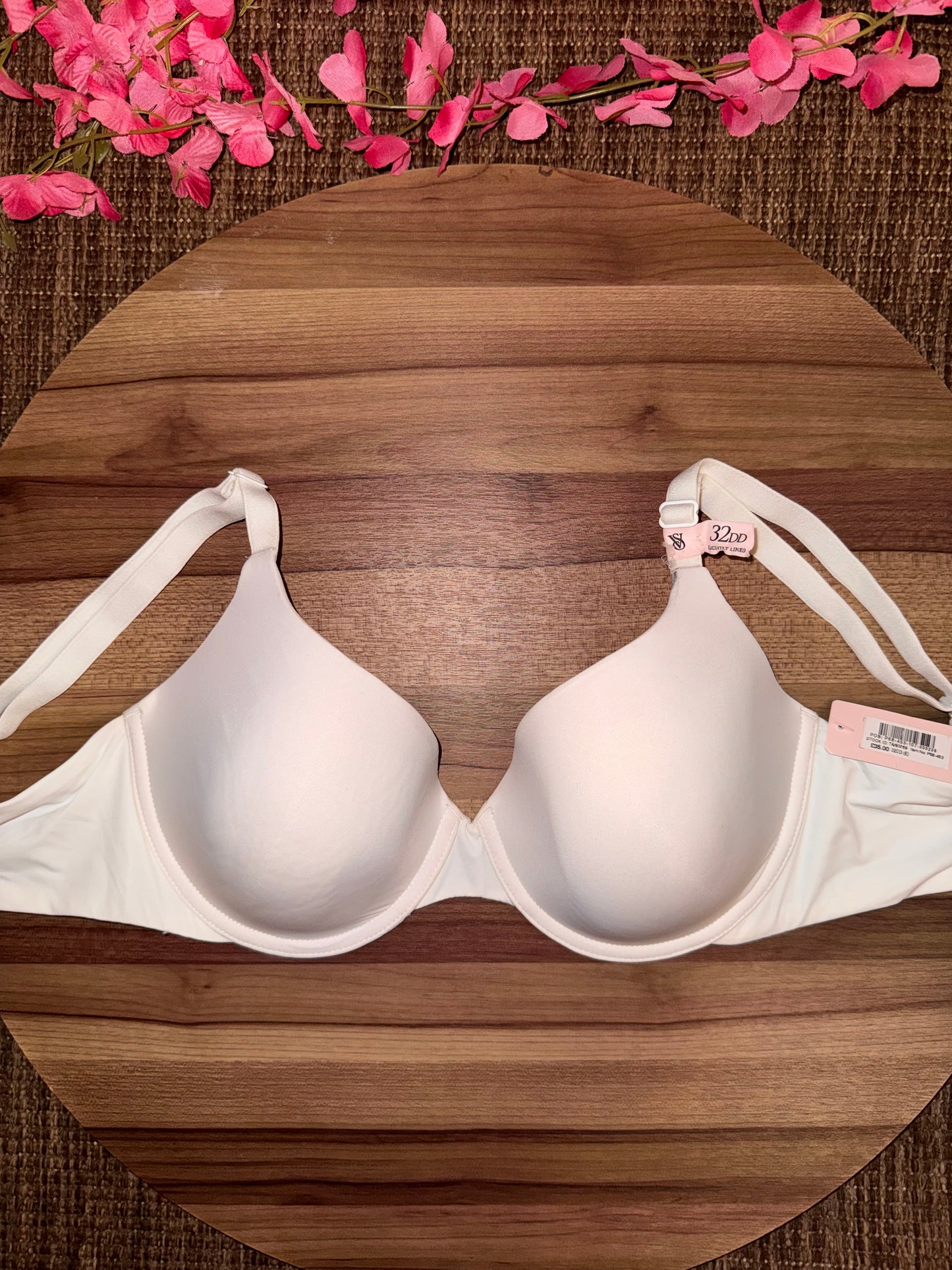 Vs tagged 32DD