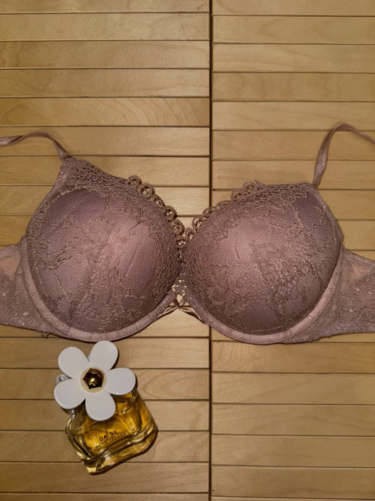 VS 32D