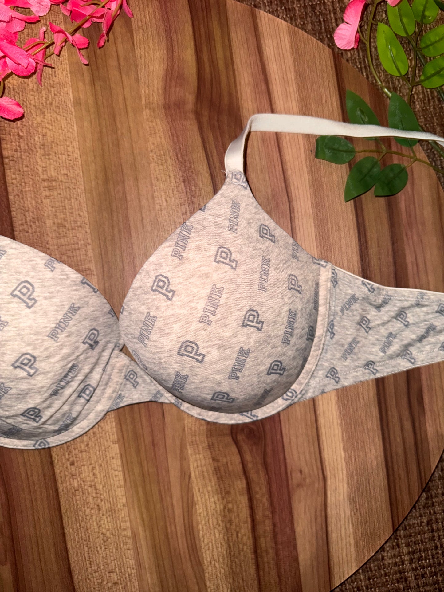 VS PINK 36C