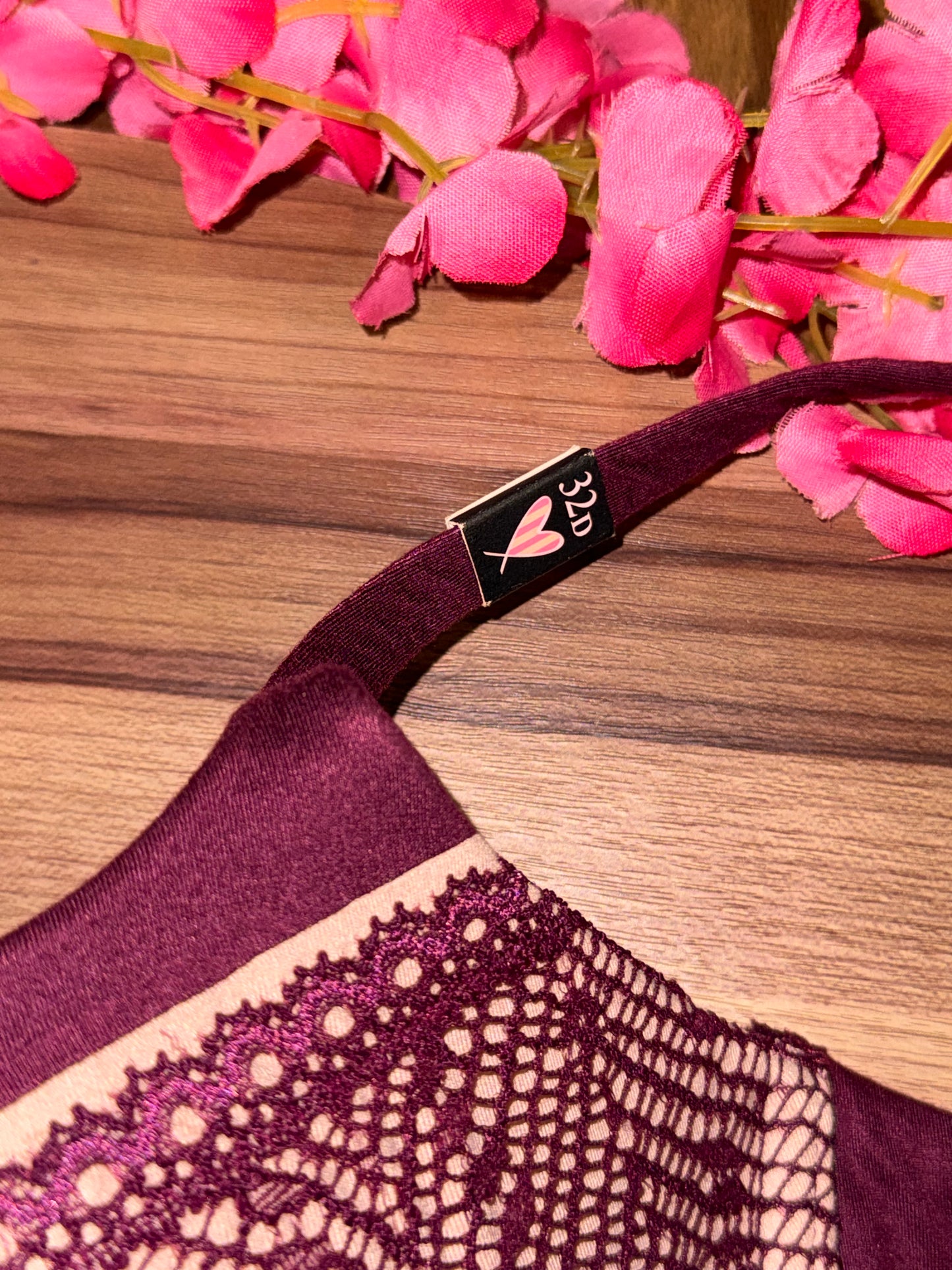 VS TAGGED 32D
