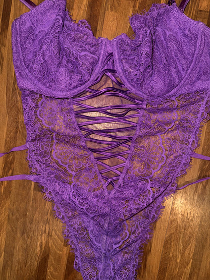 Vs lingerie large