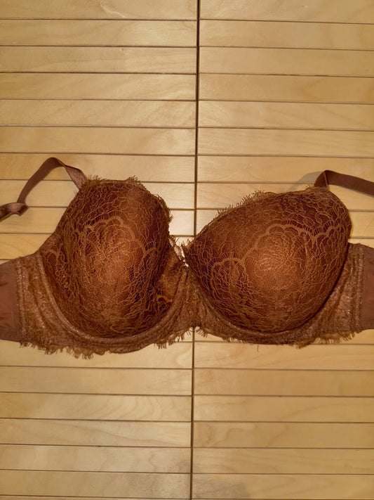 VS 38D