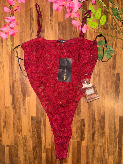 Lingerie mahroon medium