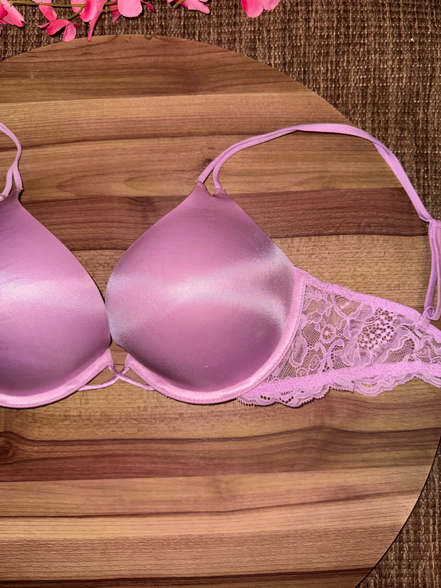 Vs bombshell 32C