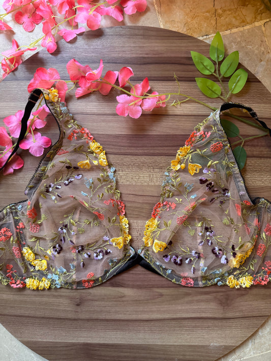VS embroidered bra 36DD