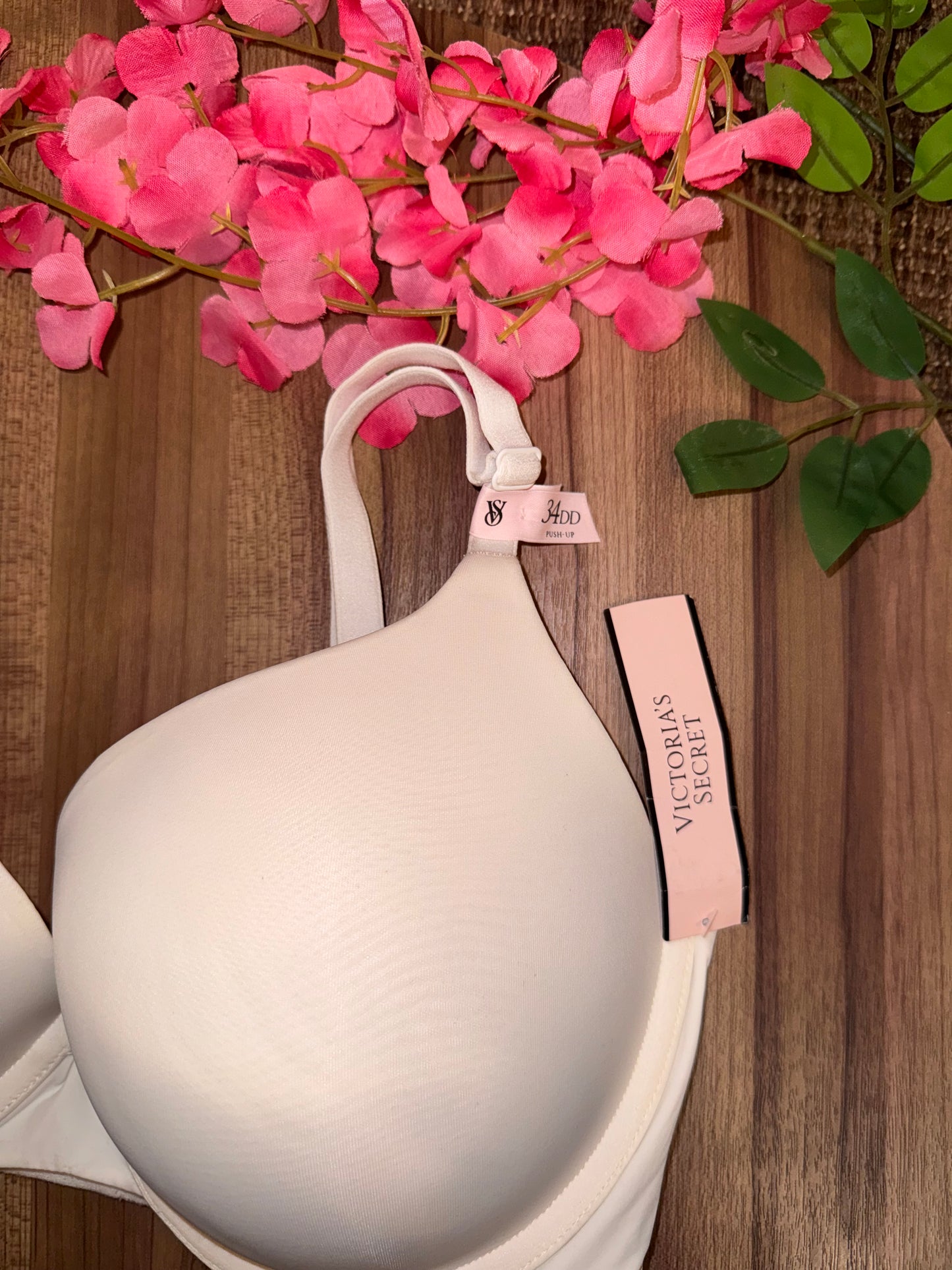 VS 34DD tagged