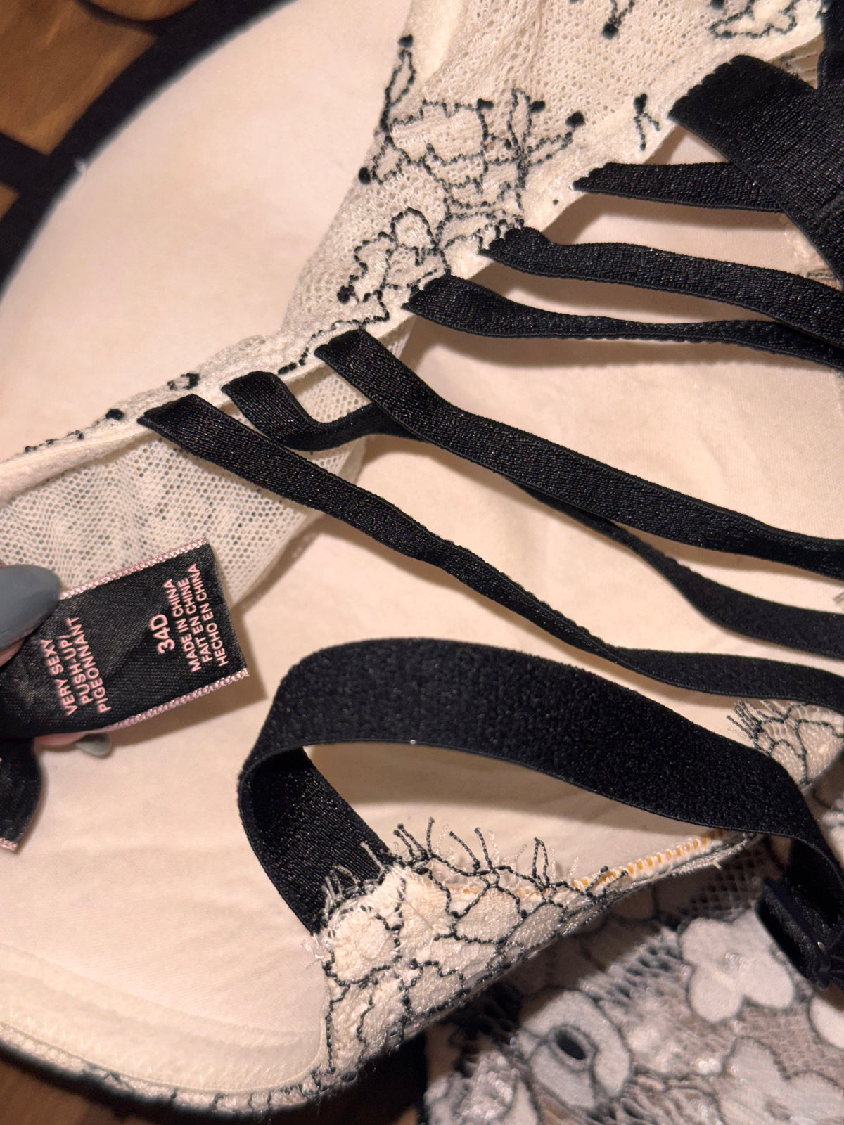 VS 34D