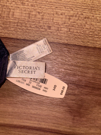VS TAGGED 34D