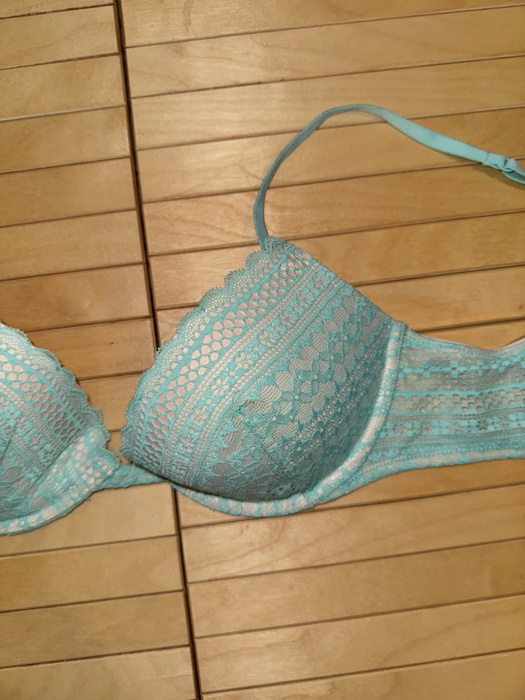 VS 32D