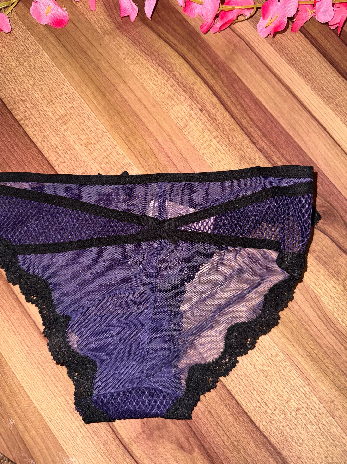 Vs tagged panty small
