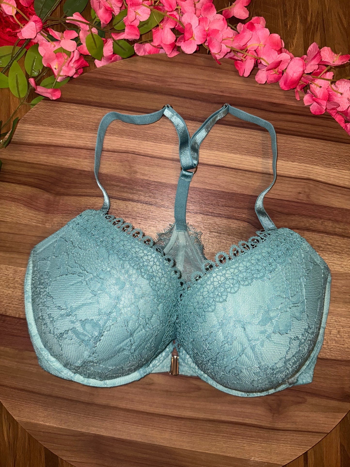 VS 34DDD