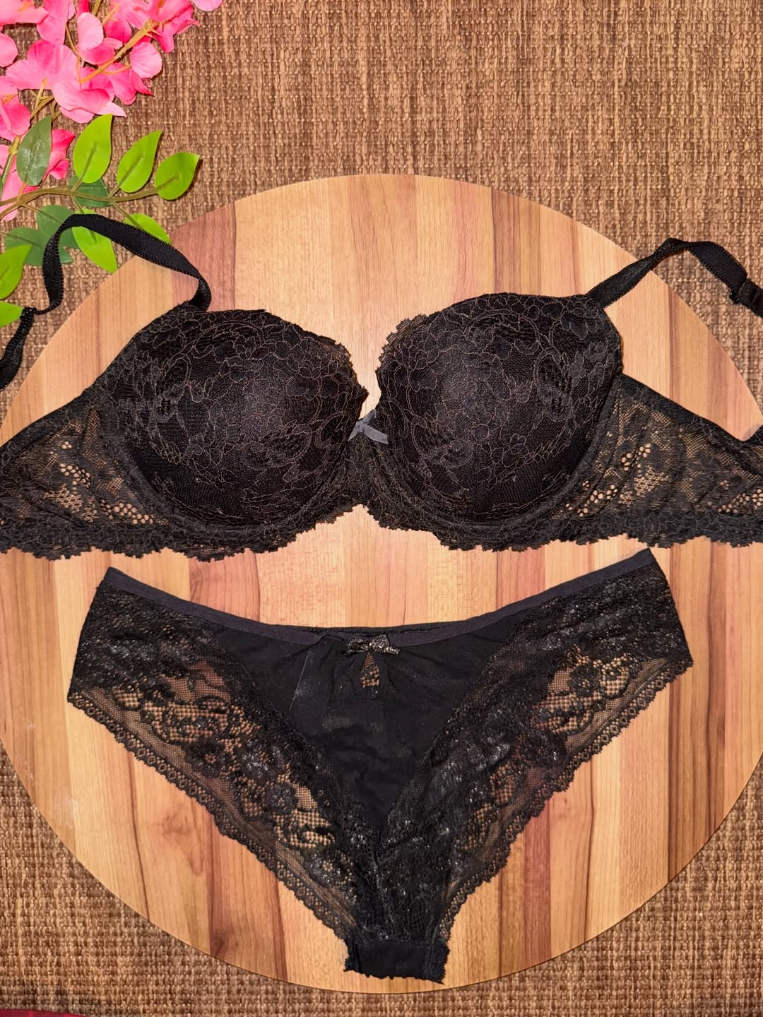 VS 34DD