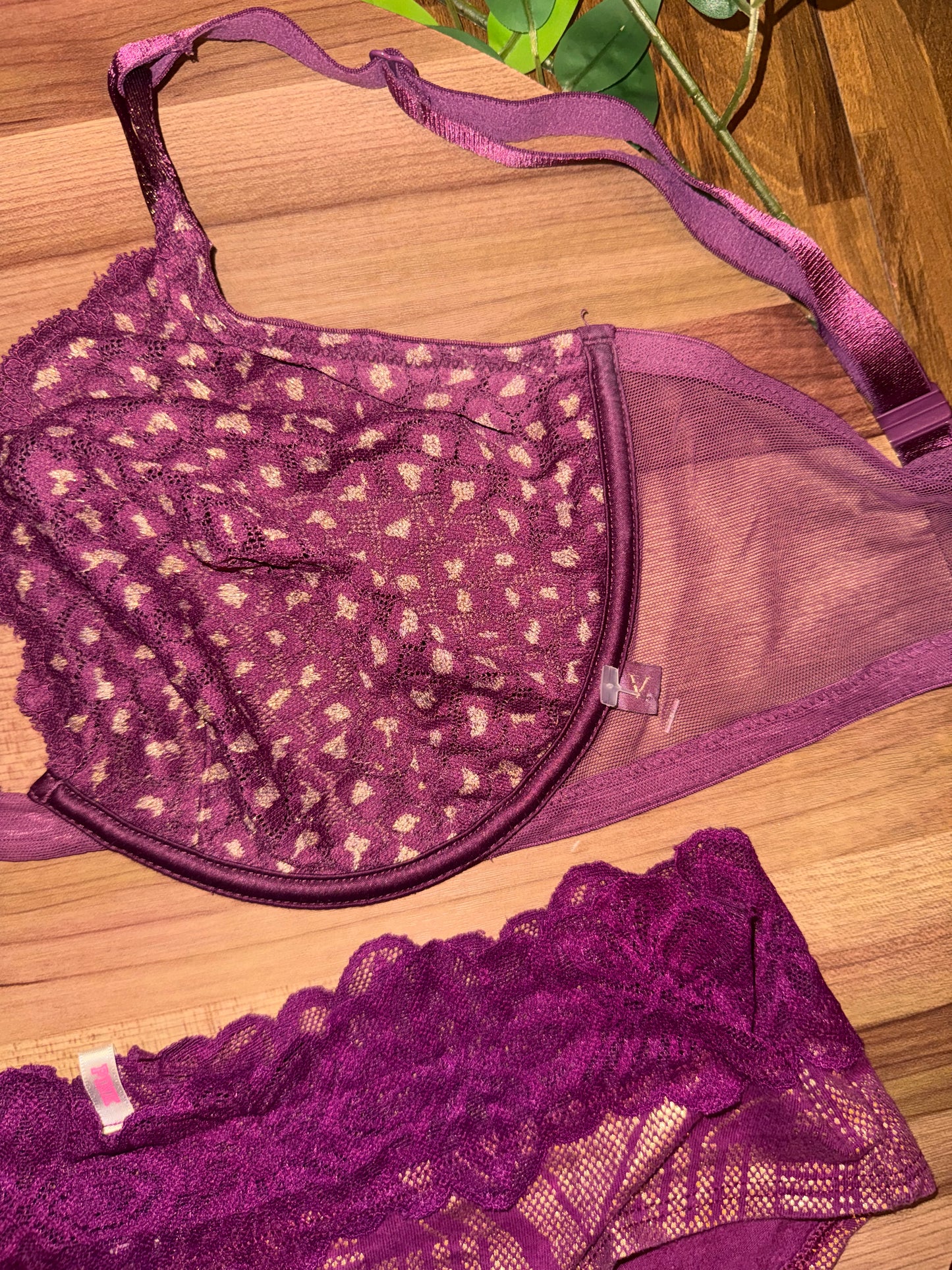 VS 34DDD