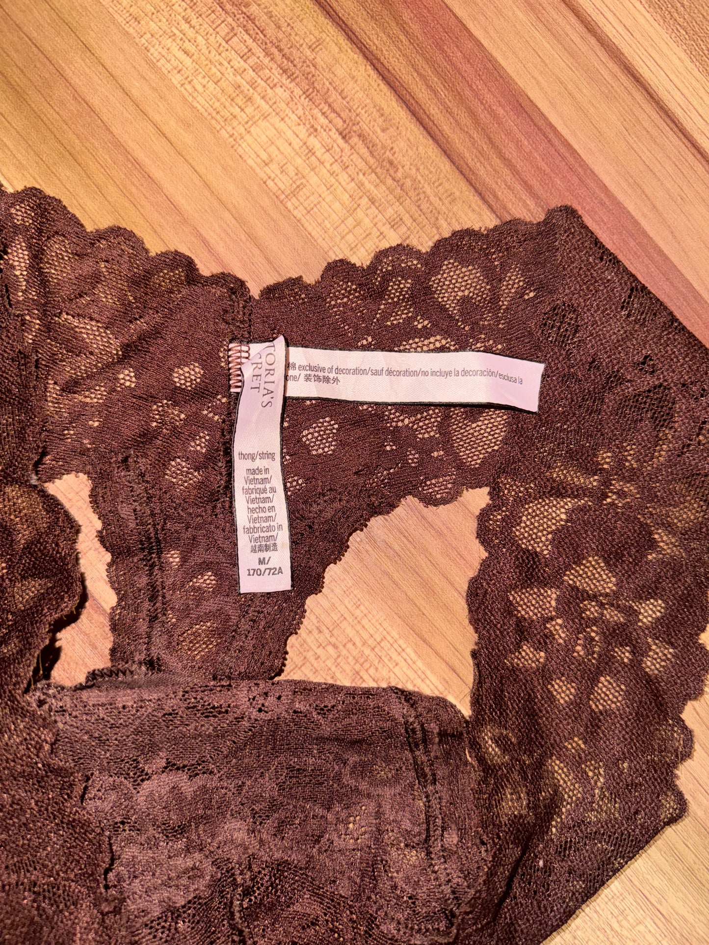 VS net thong medium