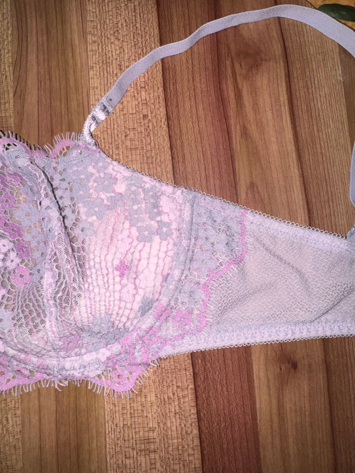VS 34DD