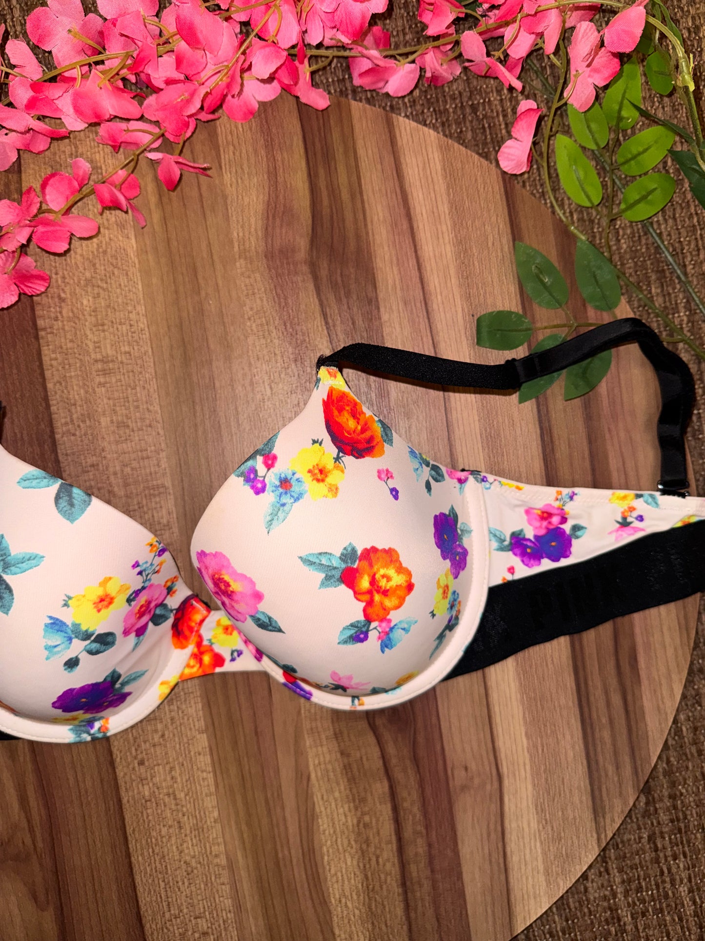 VS PINK 34D