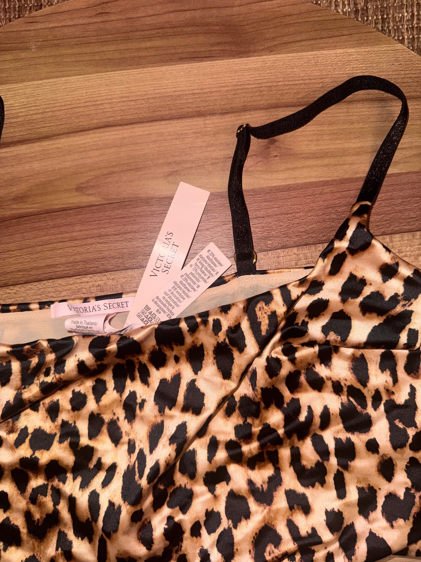 Cheetah print tagged top small