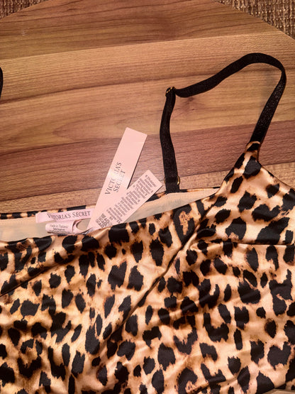 Cheetah print tagged top small