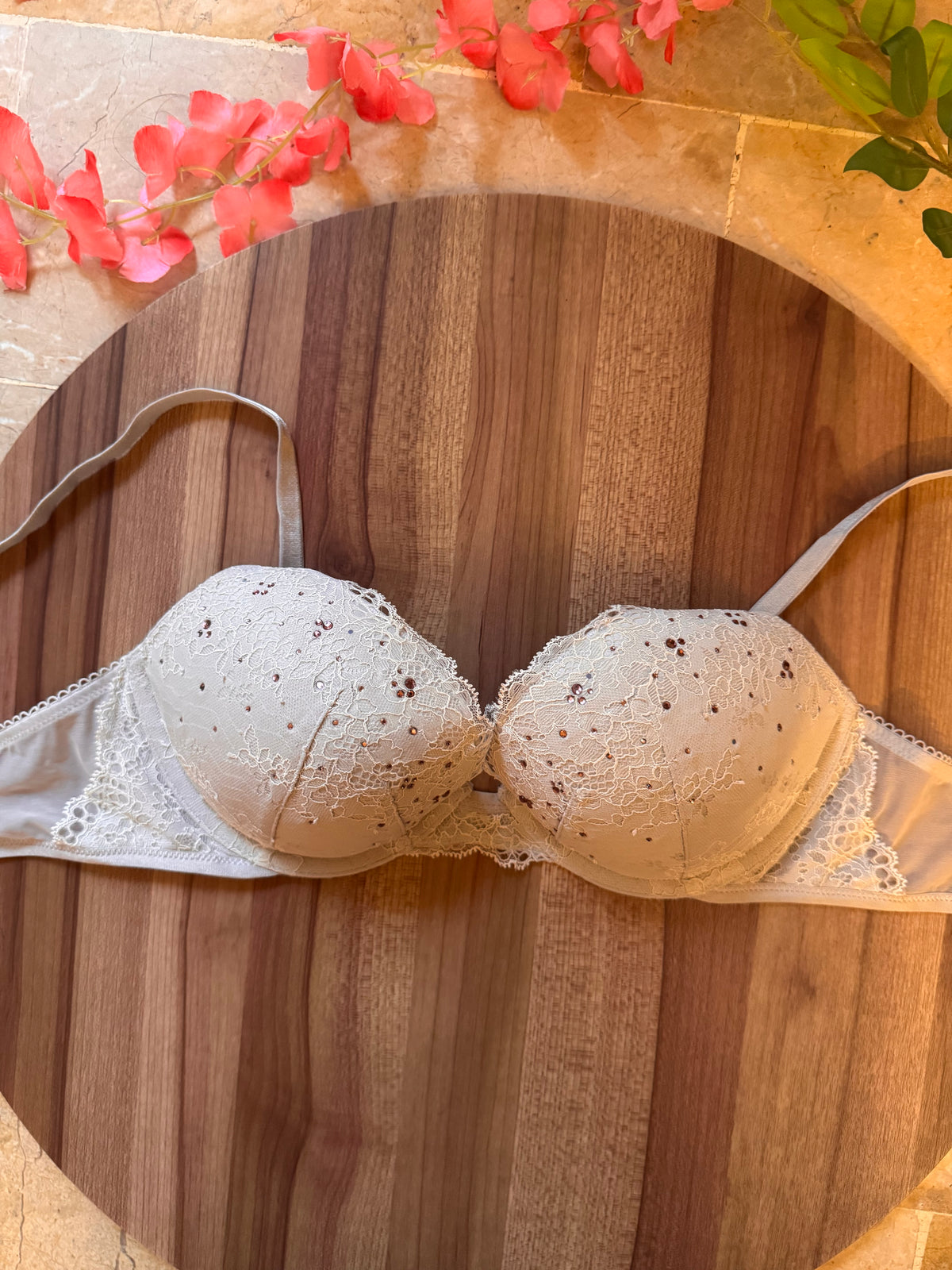 Vs bra 32D
