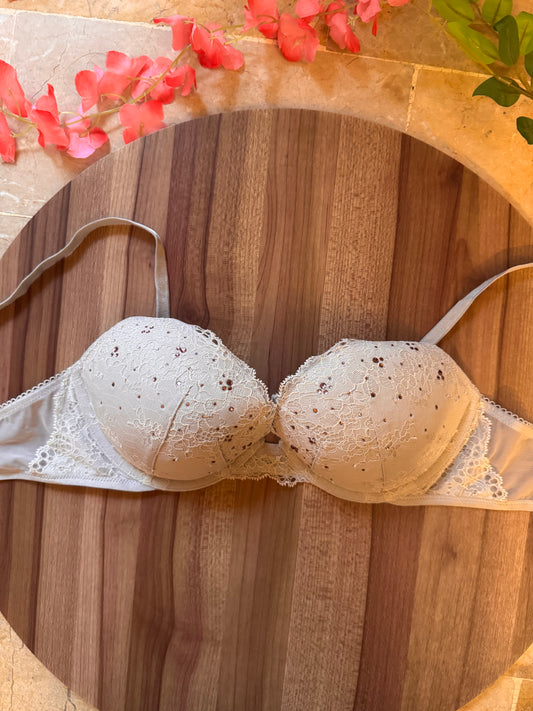 Vs bra 32D