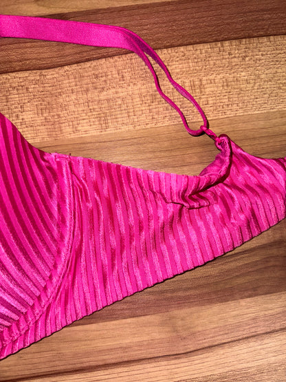 Victoria secret tagged bra 34DD