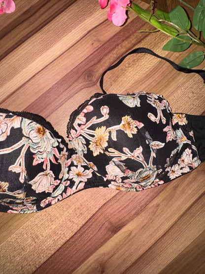 Victoria secret 32DD