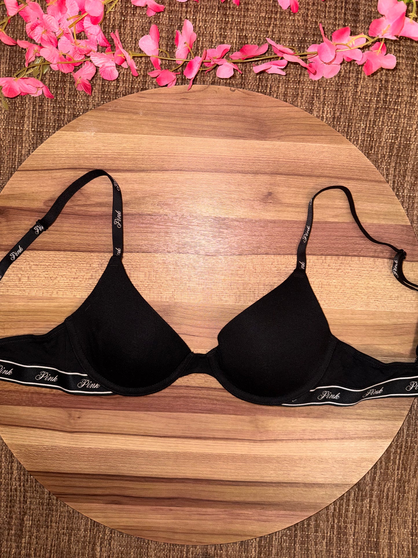Vs pink 32B