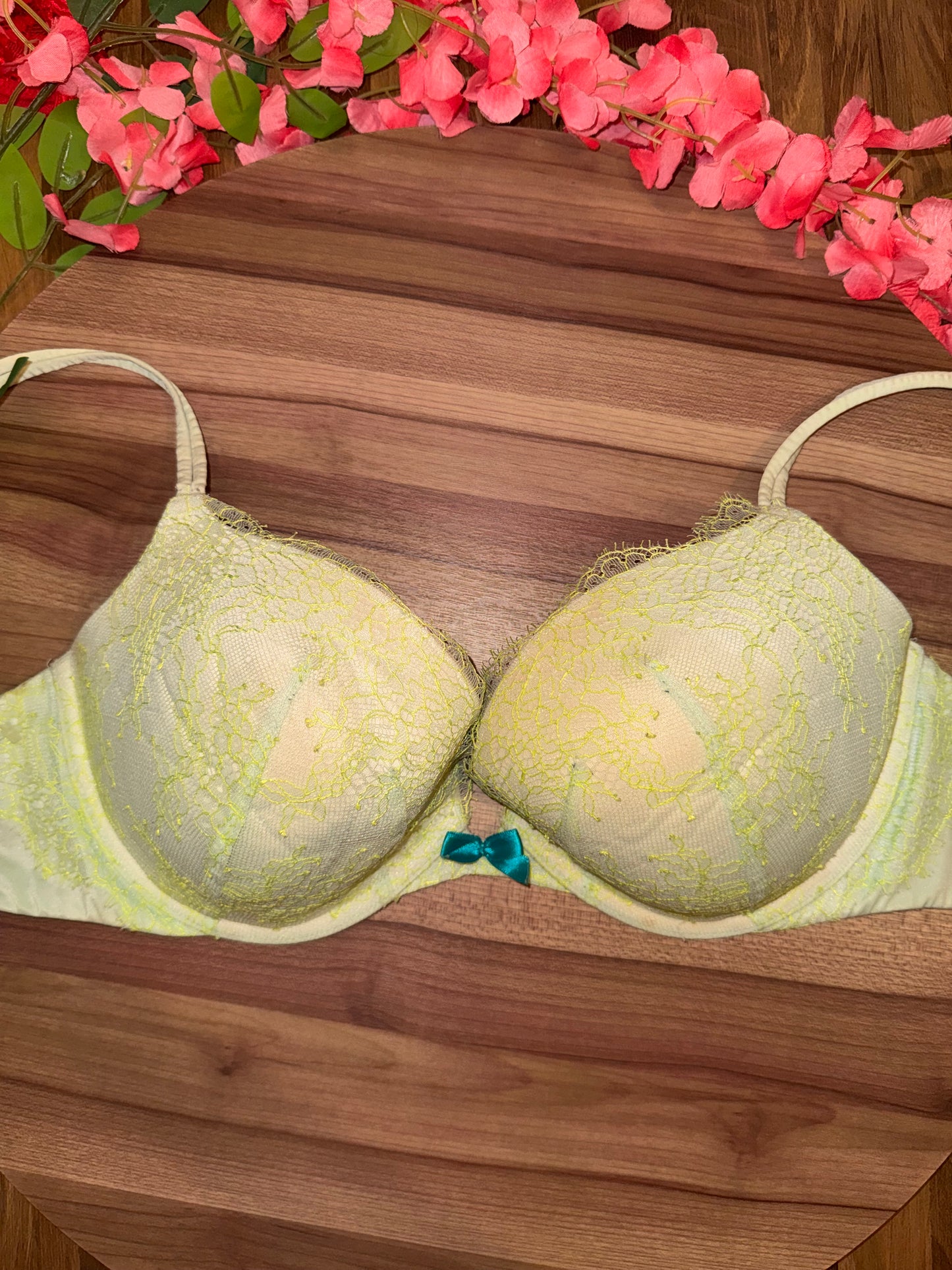 34DD VS FANCY