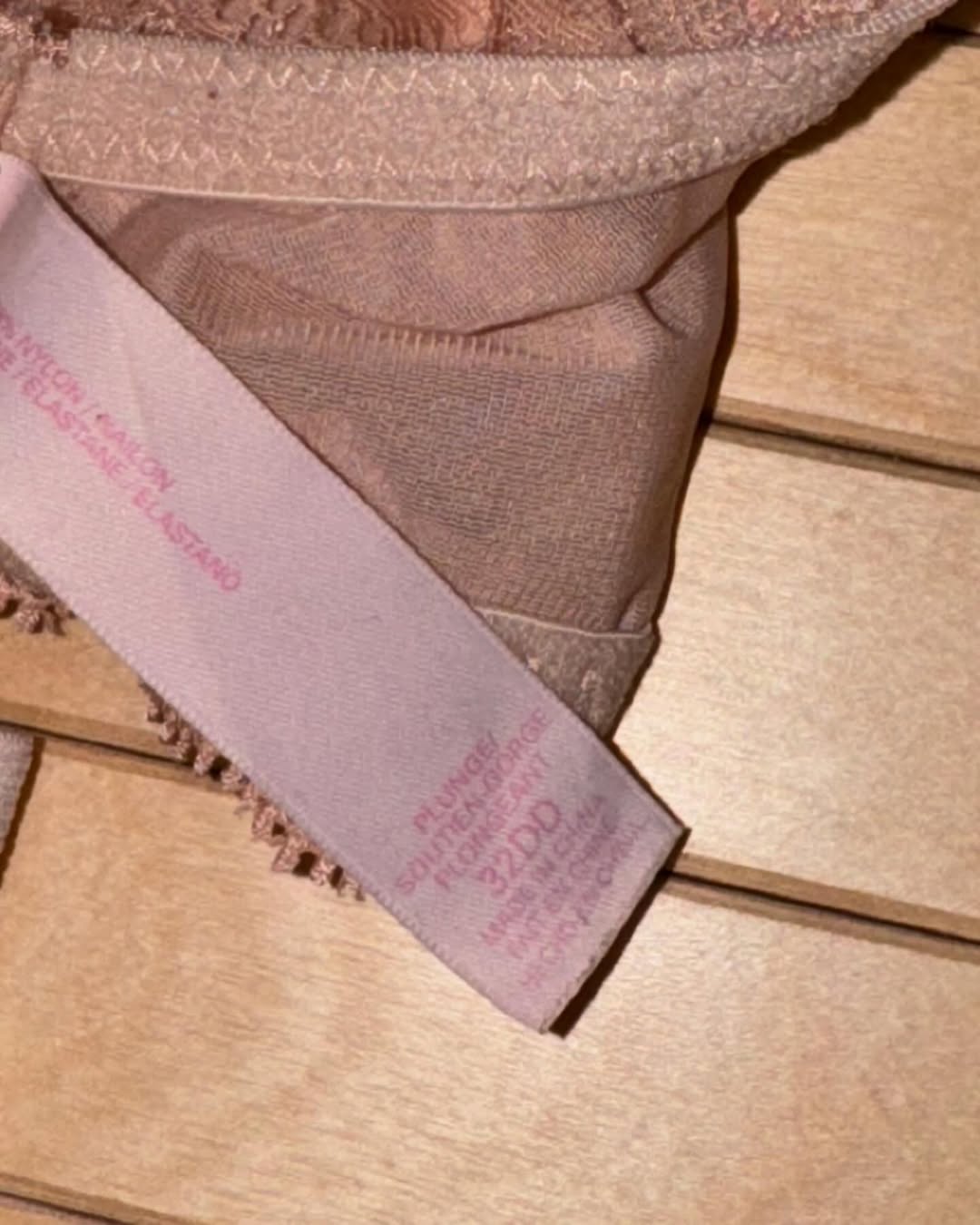VS 32DD