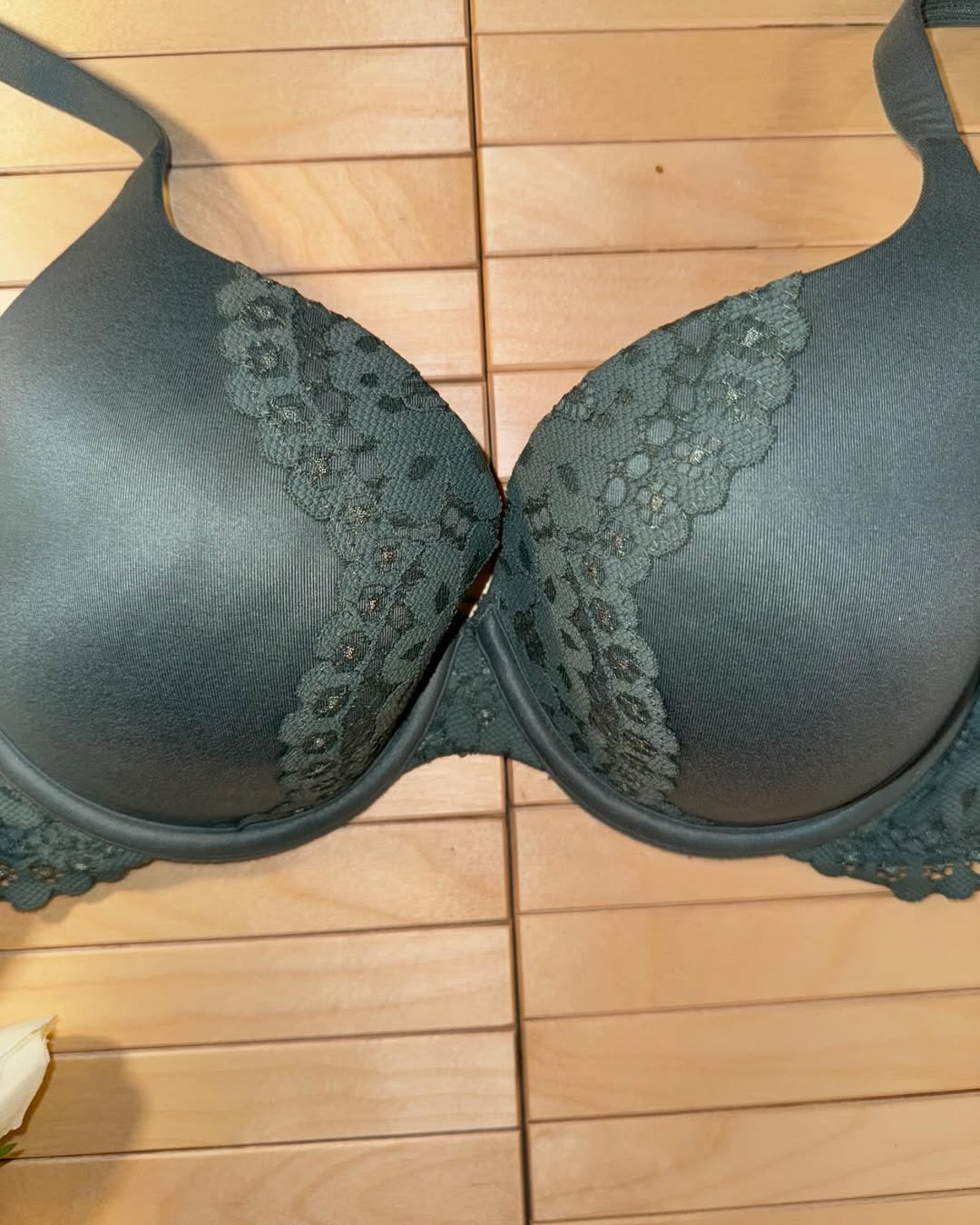 VS 32DD