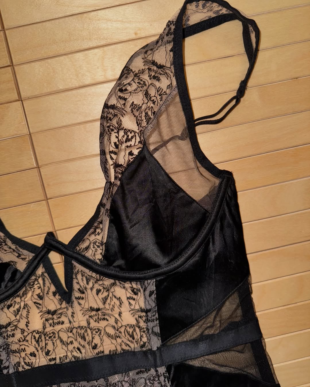 VS Corset 36B